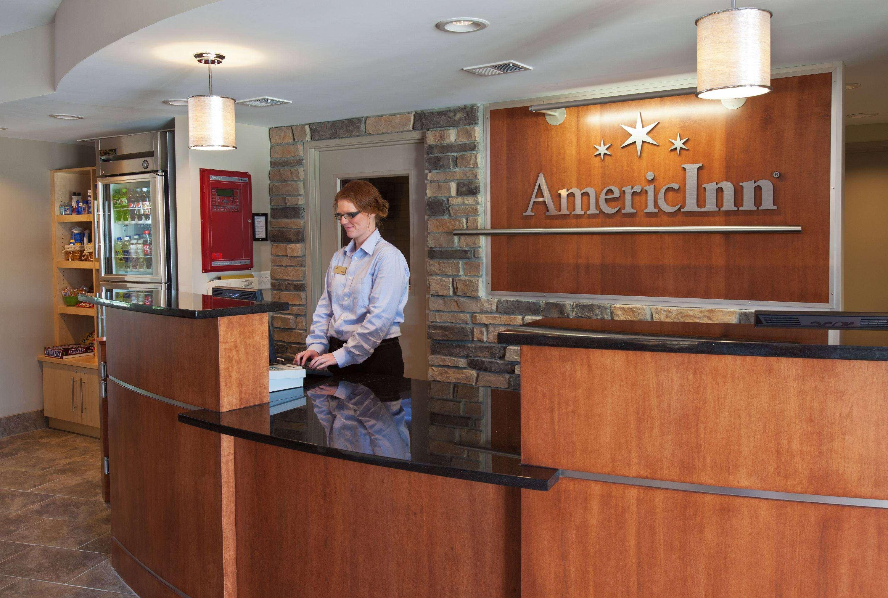 Americinn By Wyndham Fairfield Buitenkant foto