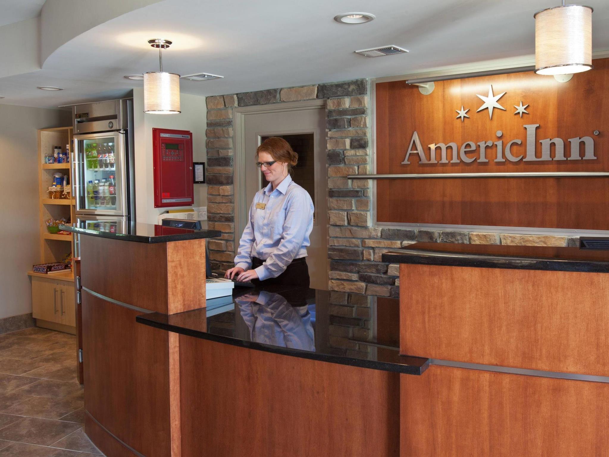 Americinn By Wyndham Fairfield Buitenkant foto